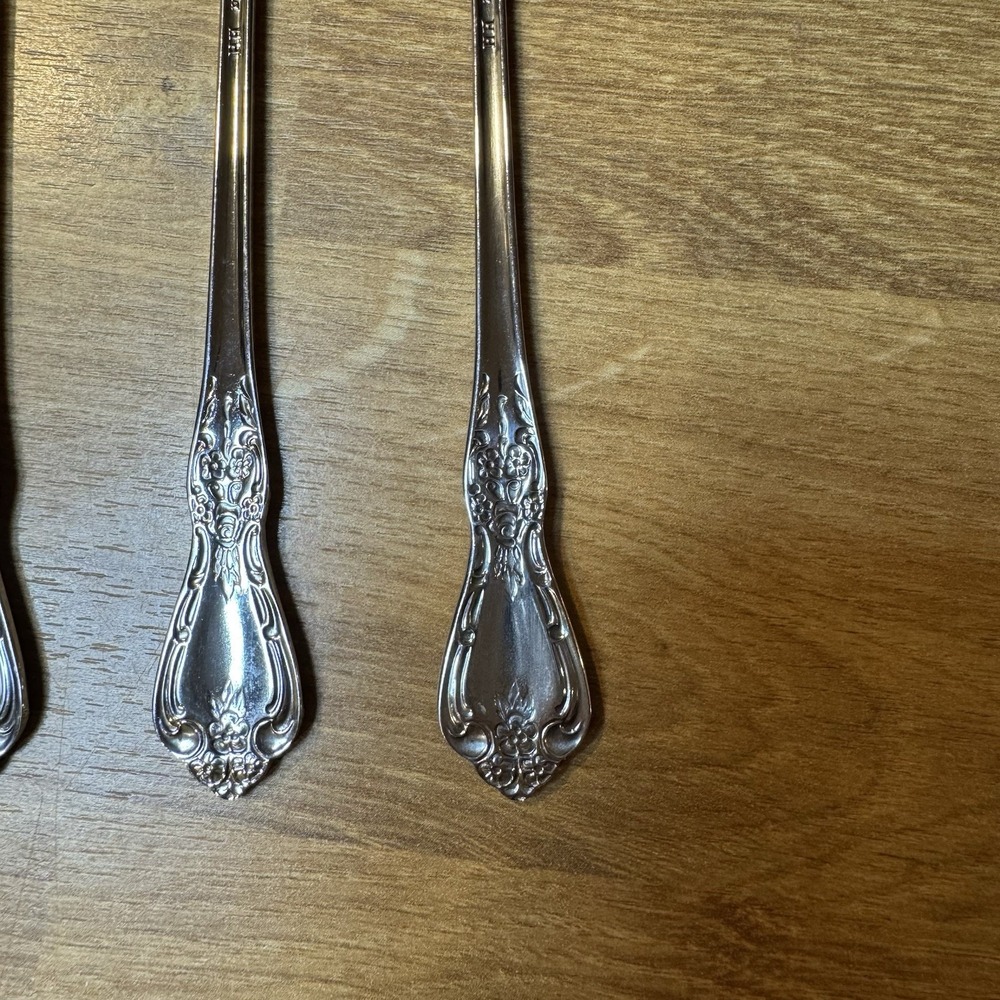 Set of 4 Oneida Distinction Deluxe KENNETT SQUARE stainless cocktail forks - Picture 12 of 13